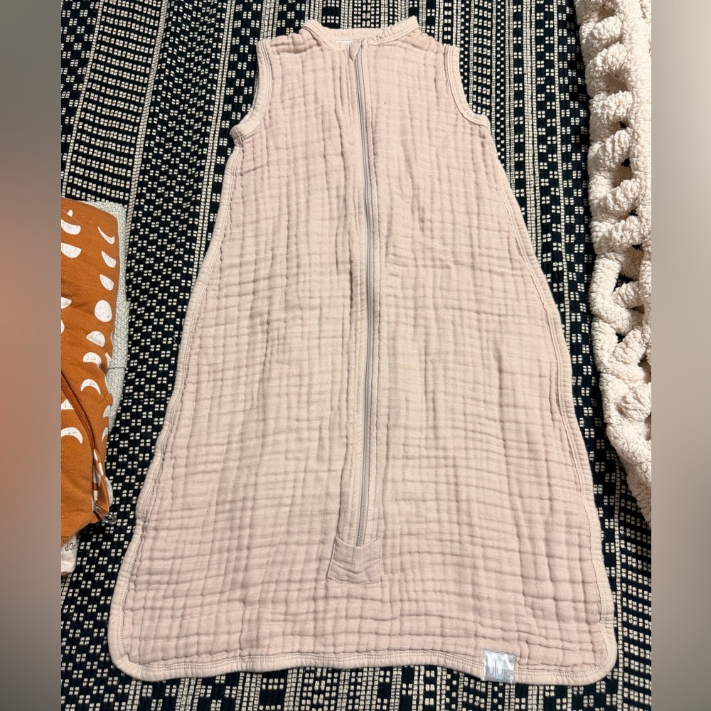 LuLujo Cotton muslin sleep sack in taupe